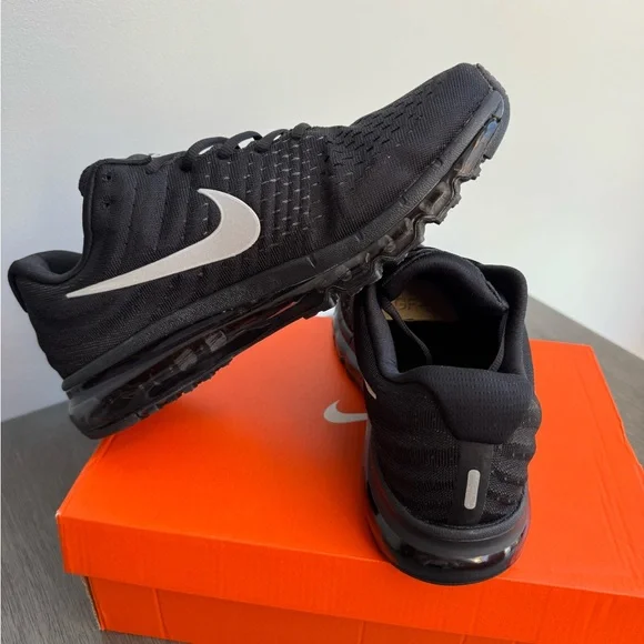 Men’s Nike Air Max 2017 - Picture 2 of 4